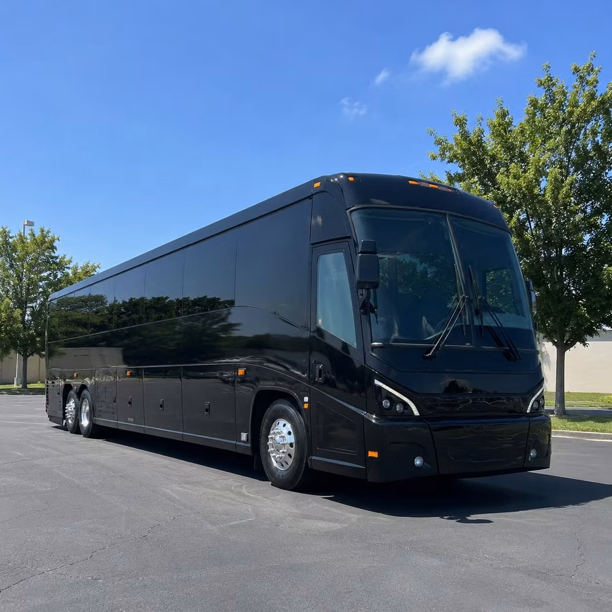 reliable airport shuttle service for fort collins government military groups